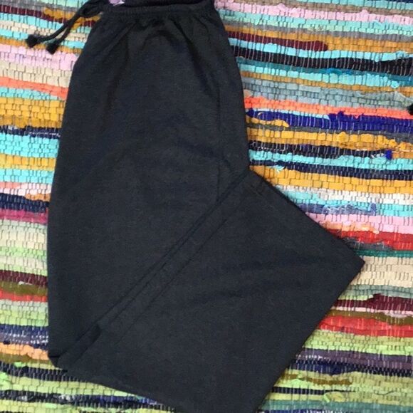❤️BNWT Vintage gray sweat or athletic pants - Picture 1 of 9
